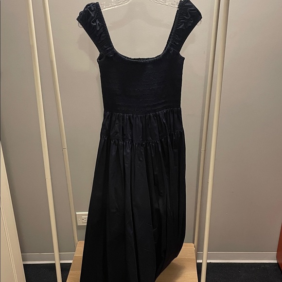 La Line Vivian Smocked Dress, Cap Sleeve - Picture 4 of 4